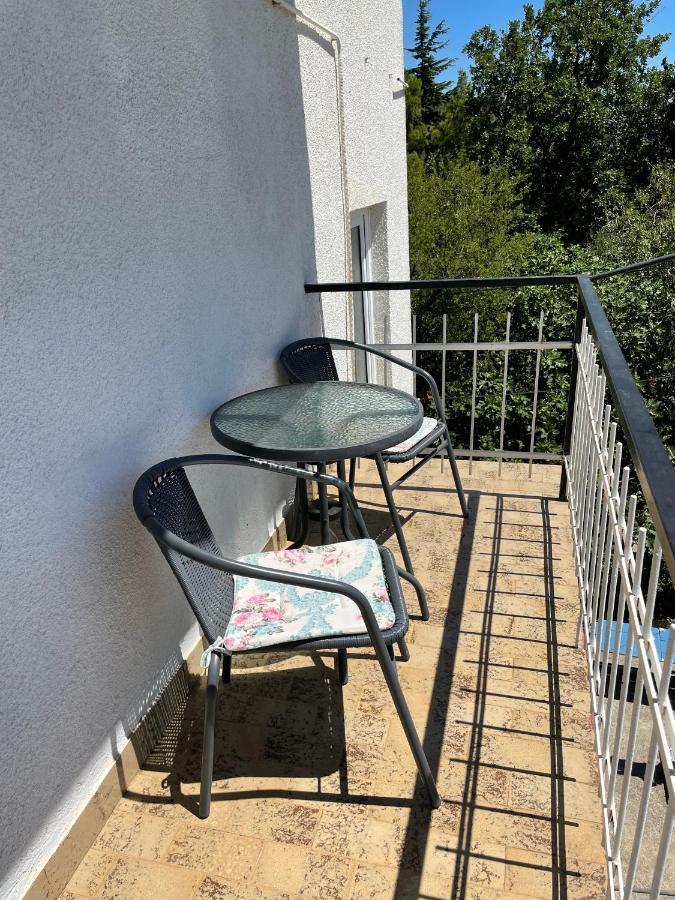 Diana Rooms And Apartments Starigrad-Paklenica Kültér fotó