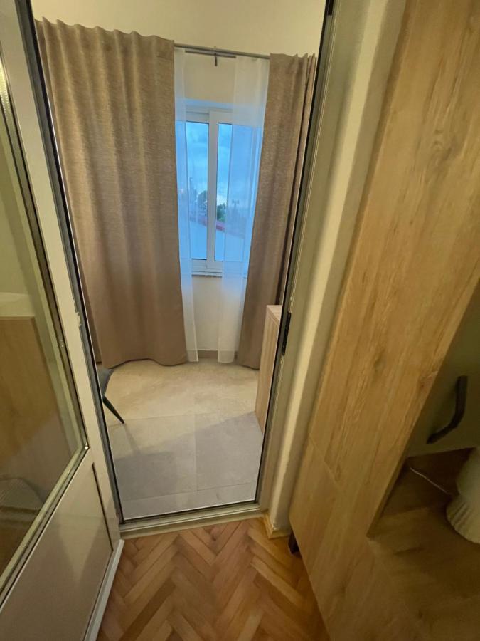 Diana Rooms And Apartments Starigrad-Paklenica Kültér fotó