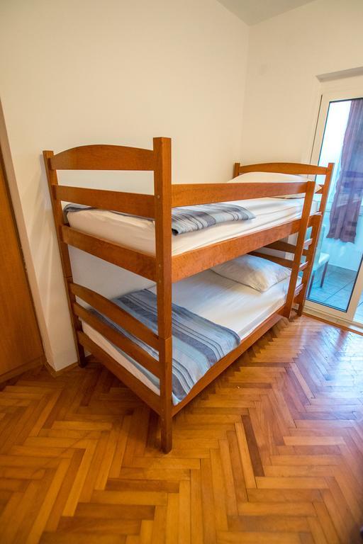 Diana Rooms And Apartments Starigrad-Paklenica Kültér fotó